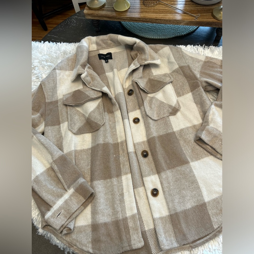 Beautiful Love Tree flannel shacket. Soft! I only wore a handful of times. - Picture 2 of 7